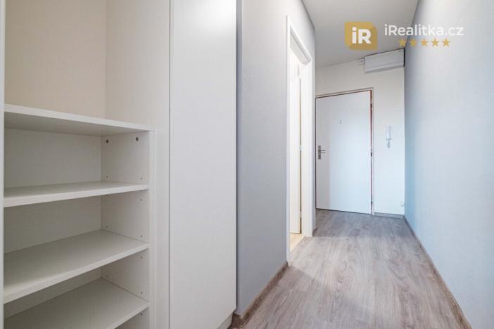 Prodej bytu 1+kk, Hradec Králové - Nový Hradec Králové, Brožíkova, 29 m2