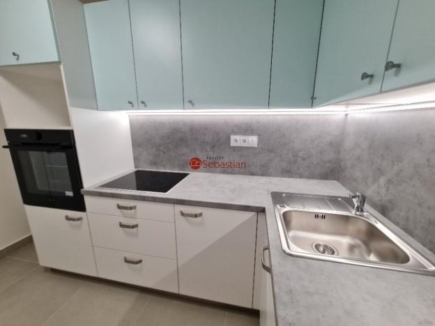 Pronájem bytu 3+1, Teplice - Trnovany, Antonína Sochora, 99 m2