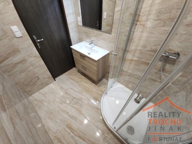 Prodej bytu 3+1, Hradec Králové, třída Edvarda Beneše, 98 m2