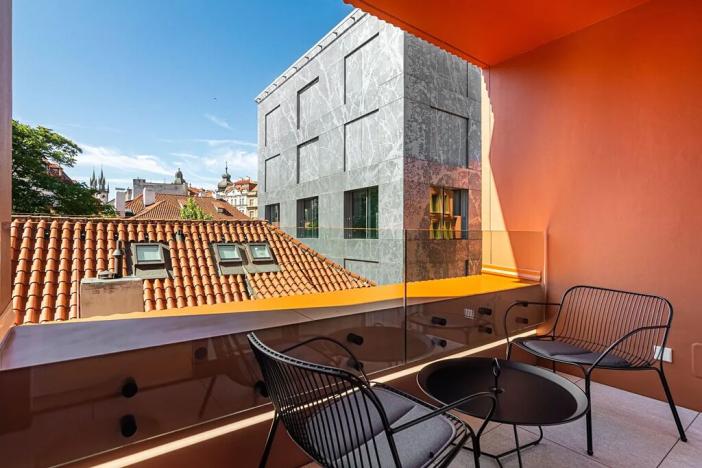 Pronájem bytu 2+kk, Praha - Staré Město, U milosrdných, 69 m2