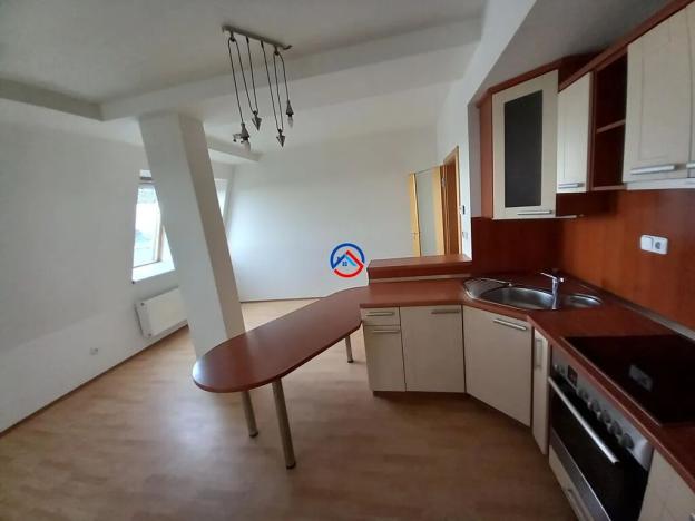 Pronájem bytu 2+kk, Olomouc, Bacherova, 52 m2