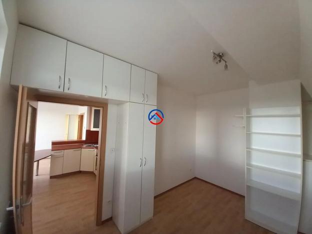 Pronájem bytu 2+kk, Olomouc, Bacherova, 52 m2