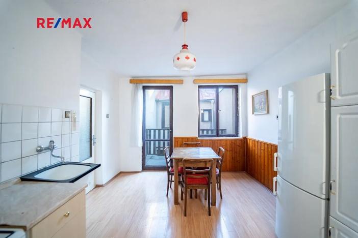 Prodej rodinného domu, Kutná Hora, Jungmannovo náměstí, 200 m2