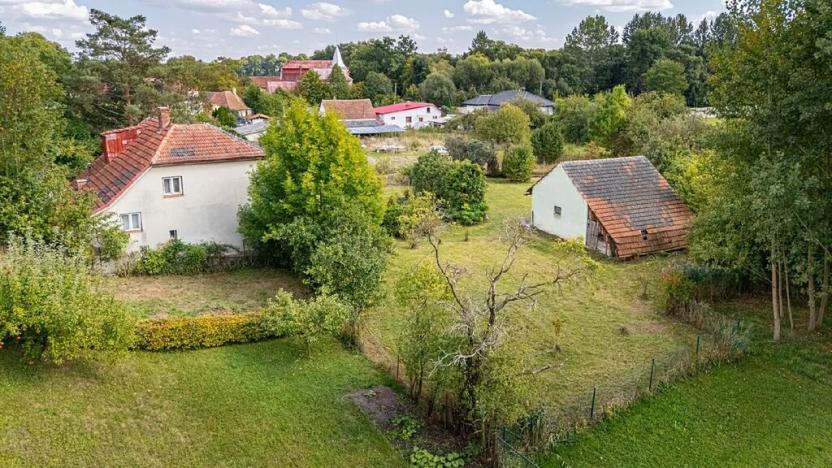 Prodej pozemku pro bydlení, Uhersko, 3765 m2