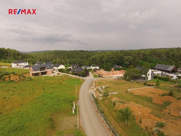 Prodej pozemku pro bydlení, Vysoký Újezd, 1666 m2