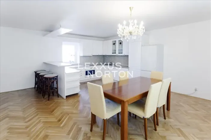 Pronájem vily, Praha - Břevnov, Slezanů, 280 m2