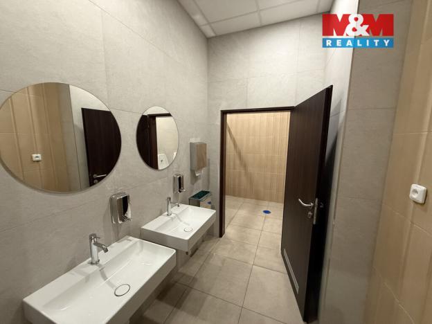 Pronájem obchodního prostoru, Ústí nad Labem - Ústí nad Labem-centrum, Masarykova, 100 m2