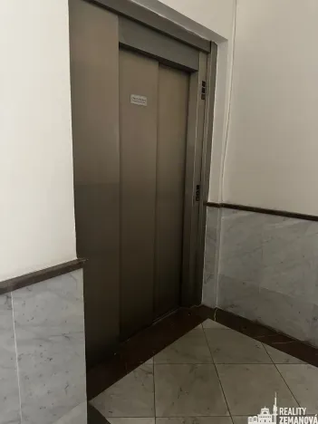 Pronájem kanceláře, Praha - Vinohrady, Jugoslávská, 65 m2