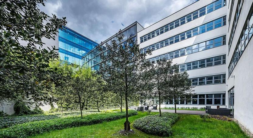 Pronájem kanceláře, Praha - Smíchov, Radlická, 790 m2