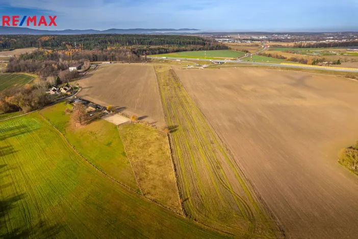 Prodej komerčního pozemku, Roudné, 37224 m2