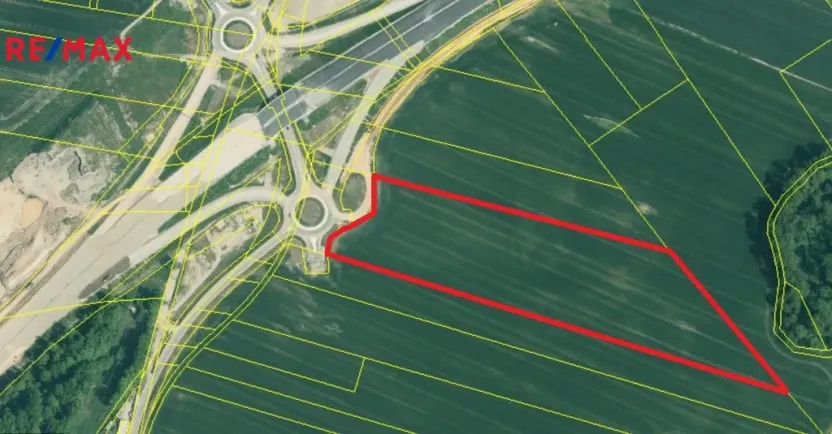 Prodej komerčního pozemku, Roudné, 37224 m2