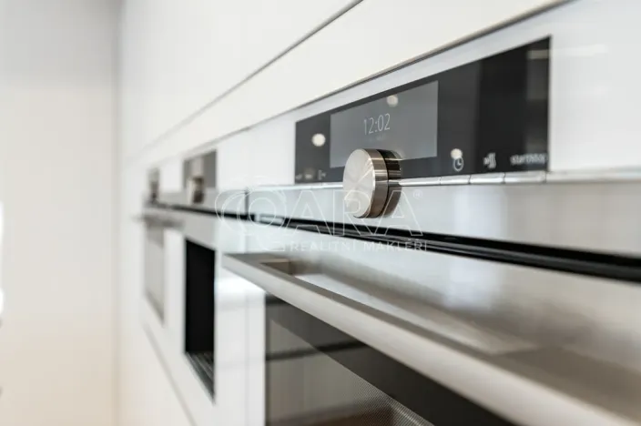 Pronájem bytu 3+kk, Praha, Truhlářská, 186 m2