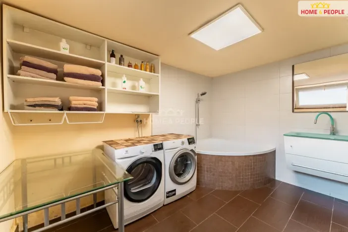 Prodej rodinného domu, Syrovice, 193 m2