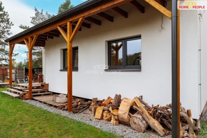 Prodej rodinného domu, Káraný, B. Němcové, 58 m2