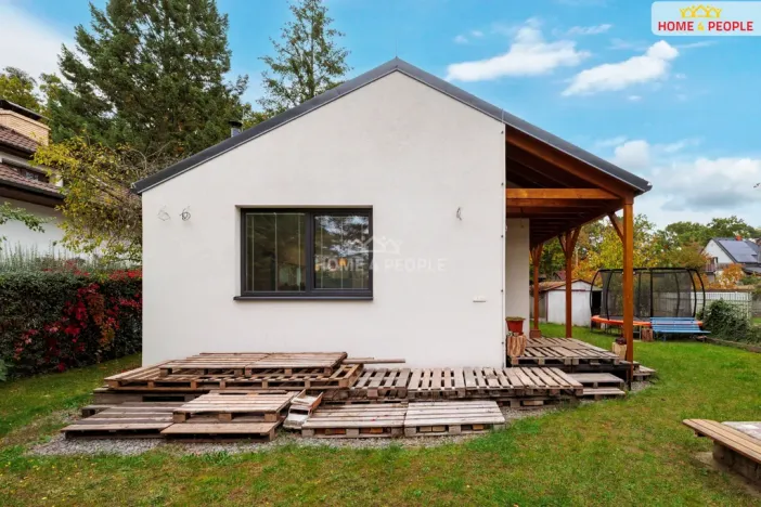 Prodej rodinného domu, Káraný, B. Němcové, 58 m2