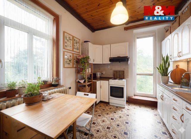 Prodej rodinného domu, Želízy, 640 m2