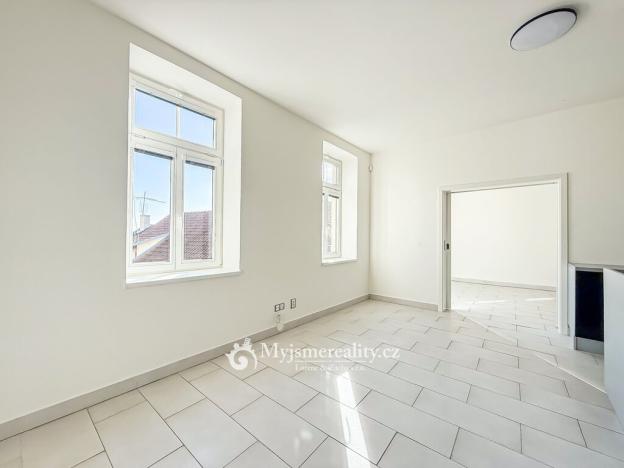 Prodej bytu 4+kk, Znojmo, U Brány, 95 m2
