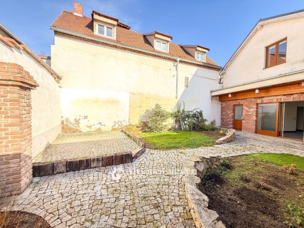 Prodej bytu 4+kk, Znojmo, U Brány, 95 m2