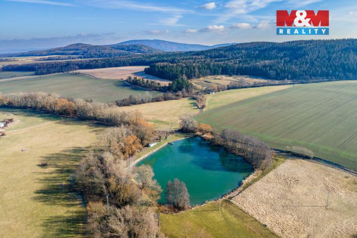 Prodej pole, Podluhy, 1679 m2