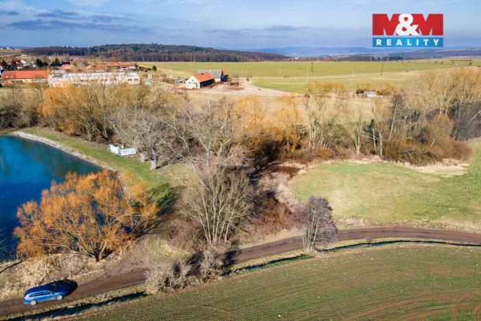 Prodej pole, Podluhy, 1679 m2