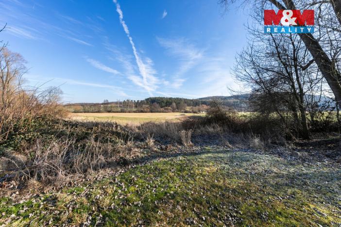 Prodej pole, Podluhy, 1679 m2