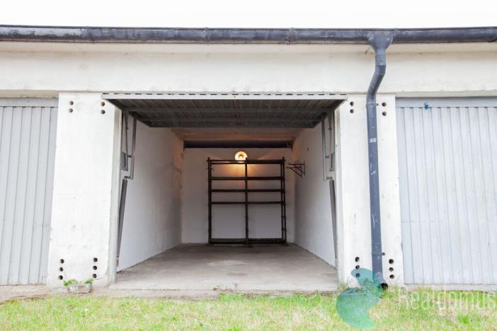 Prodej garáže, Hradec Králové, U Mostku, 19 m2