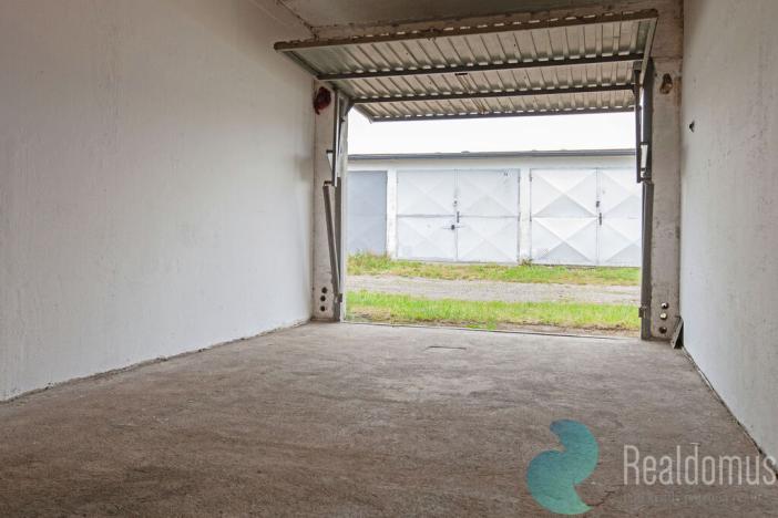Prodej garáže, Hradec Králové, U Mostku, 19 m2