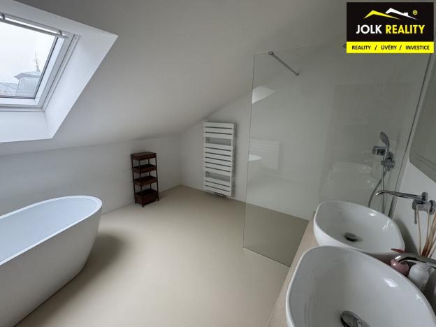 Pronájem bytu 3+kk, Opava, Rooseveltova, 91 m2