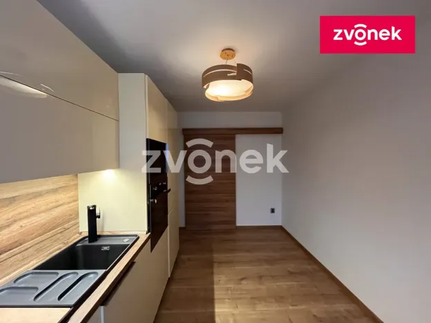 Pronájem bytu 2+1, Zlín, Štefánikova, 58 m2