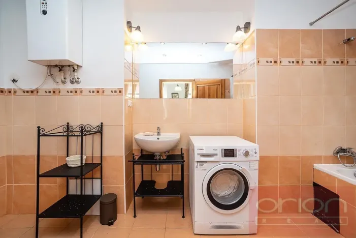 Pronájem bytu 2+kk, Praha - Karlín, Pernerova, 61 m2