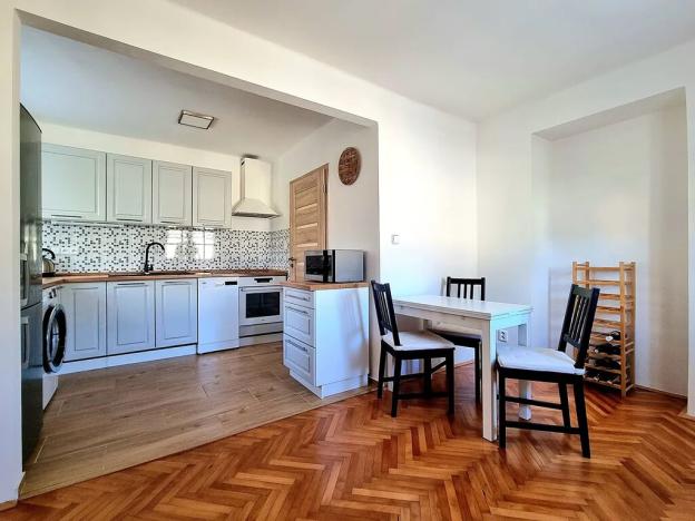 Prodej bytu 3+1, Hrobčice, 63 m2