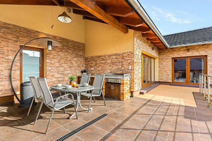 Prodej rodinného domu, Doksy, Severní, 342 m2