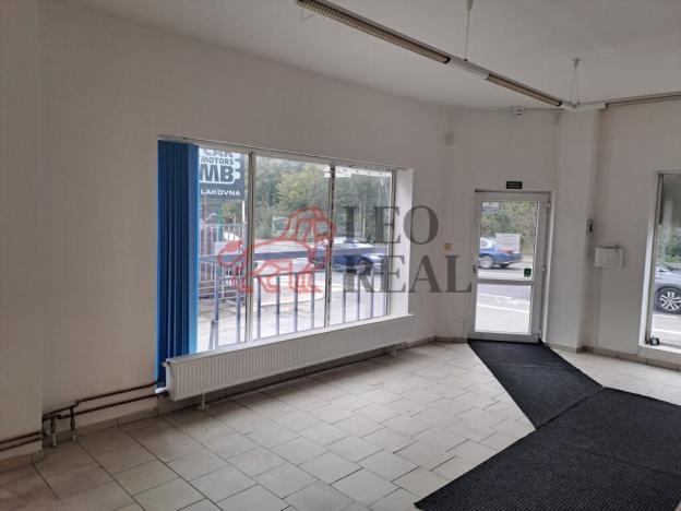 Pronájem obchodního prostoru, Praha - Hrdlořezy, Českobrodská, 300 m2