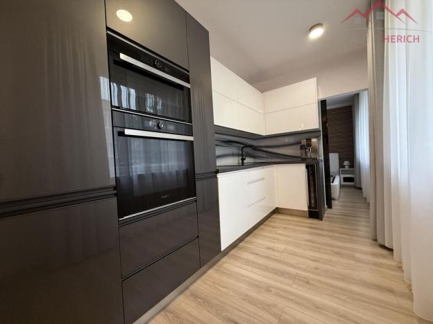 Pronájem bytu 2+1, Chomutov, Dostojevského, 55 m2