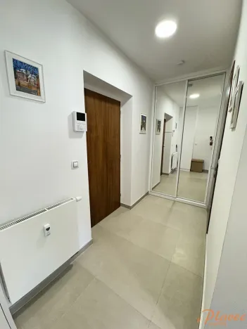 Prodej bytu 2+kk, Praha - Vršovice, Jerevanská, 77 m2