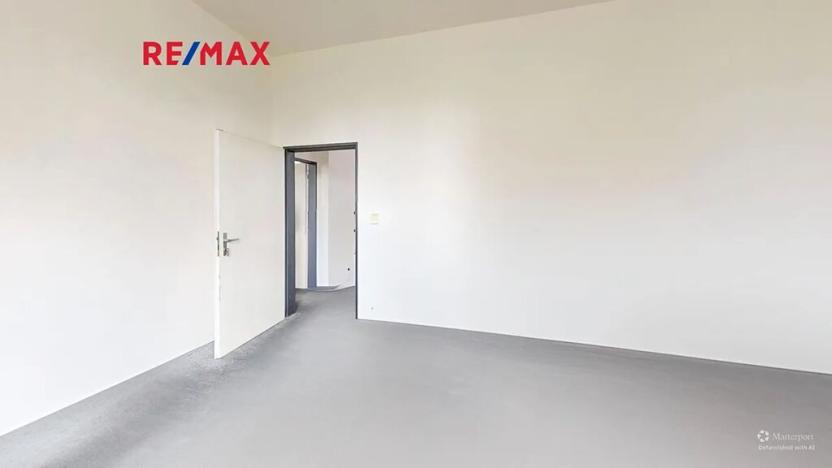 Pronájem skladu, Pardubice, Bohdanečská, 390 m2