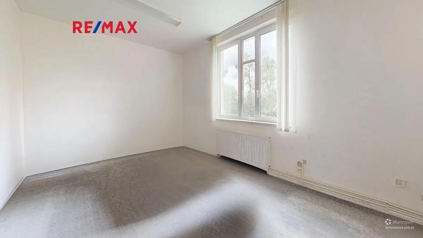 Pronájem kanceláře, Pardubice, Bohdanečská, 186 m2