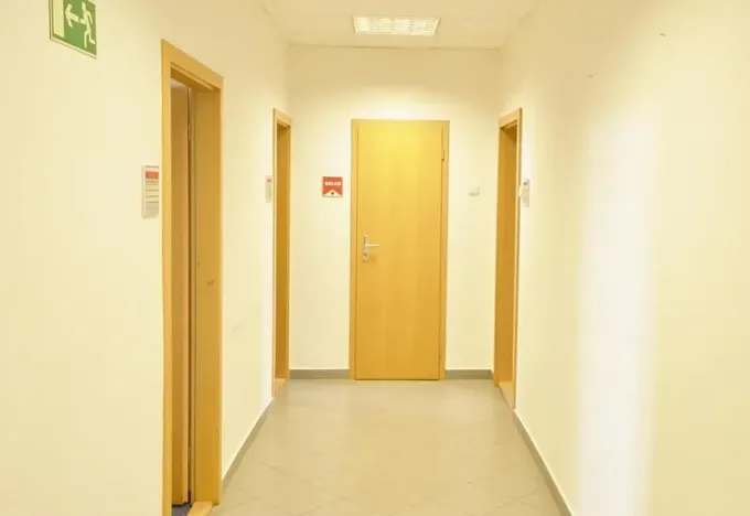 Pronájem kanceláře, Praha - Holešovice, Jablonského, 17 m2