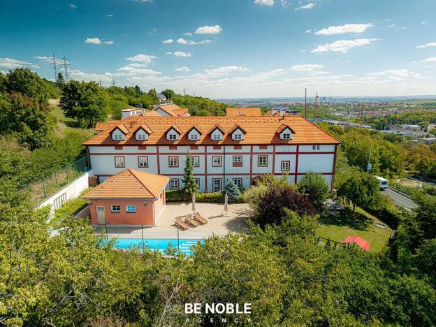 Prodej bytu 6+kk a větší, Praha - Břevnov, Kukulova, 252 m2