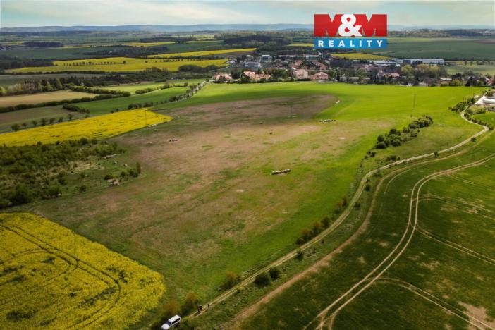 Prodej komerčního pozemku, Tachlovice, 37972 m2