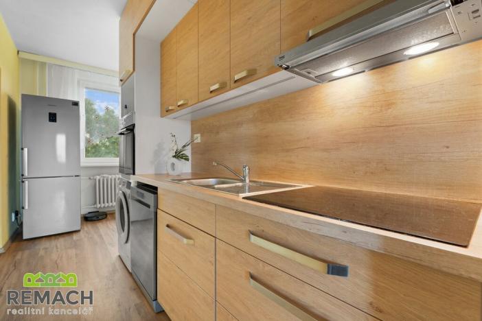 Prodej bytu 3+1, Uherské Hradiště, Na Rybníku, 74 m2