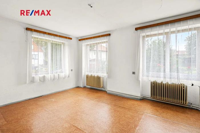 Prodej rodinného domu, Zlosyň, 307 m2