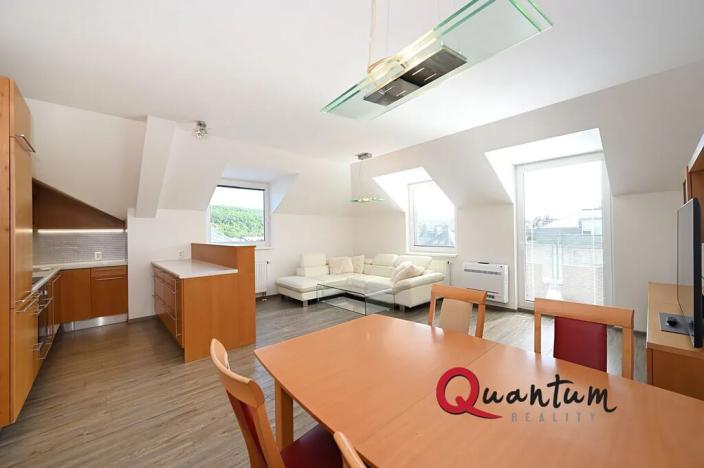 Pronájem bytu 3+kk, Praha - Libeň, Kovanecká, 77 m2