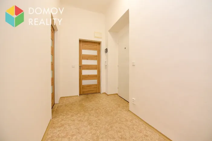 Pronájem bytu 1+1, Králův Dvůr, Bezručova, 40 m2