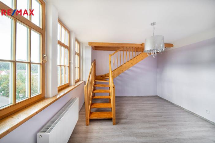 Pronájem bytu 6+kk a větší, Karlovy Vary, Na Vyhlídce, 144 m2