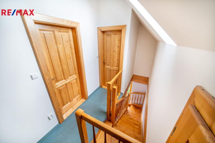 Pronájem bytu 6+kk a větší, Karlovy Vary, Na Vyhlídce, 144 m2