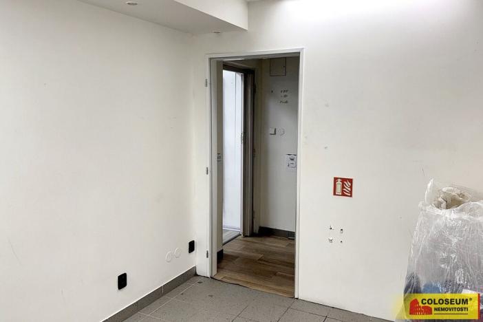 Pronájem obchodního prostoru, Brno - Brno-město, 128 m2