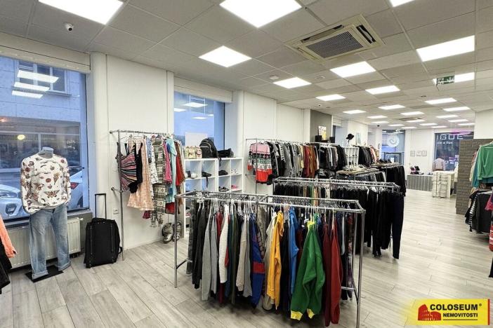 Pronájem obchodního prostoru, Brno - Brno-město, 128 m2