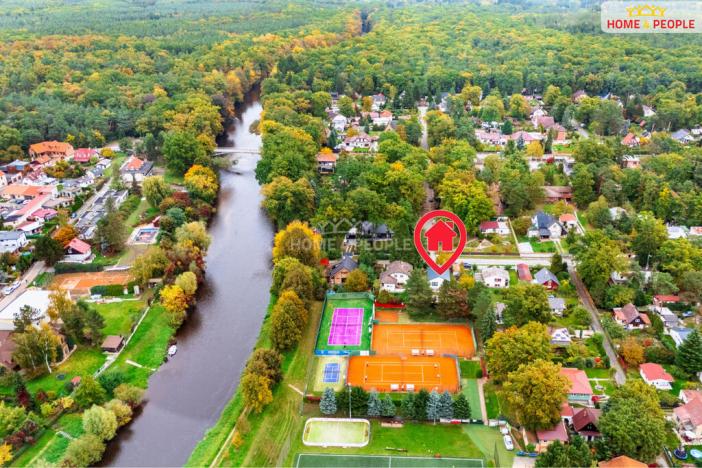 Prodej chaty, Káraný, B. Němcové, 58 m2