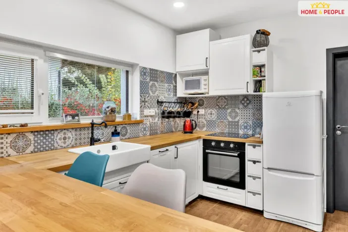 Prodej chaty, Káraný, B. Němcové, 58 m2